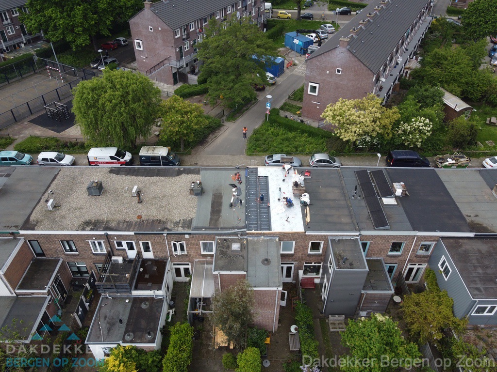 Dakdekker Bergen op Zoom